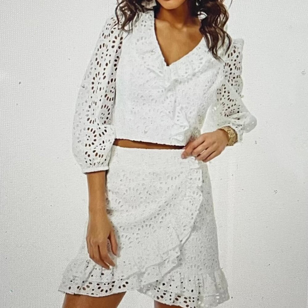Lilly Pulitzer Roca Set in Resort White Beach Paradise Eyelet Size 8 NWT